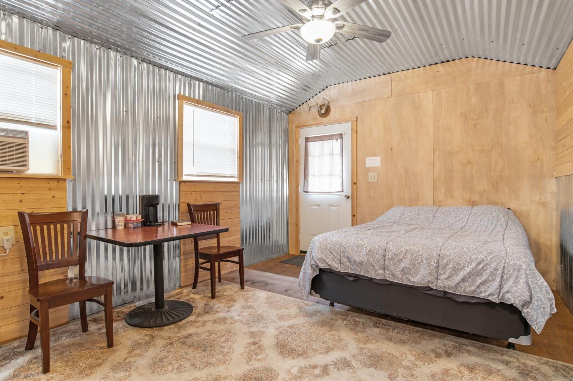 ホテル Great Heart Edwards Cabin 2 バンディアラ エクステリア 写真